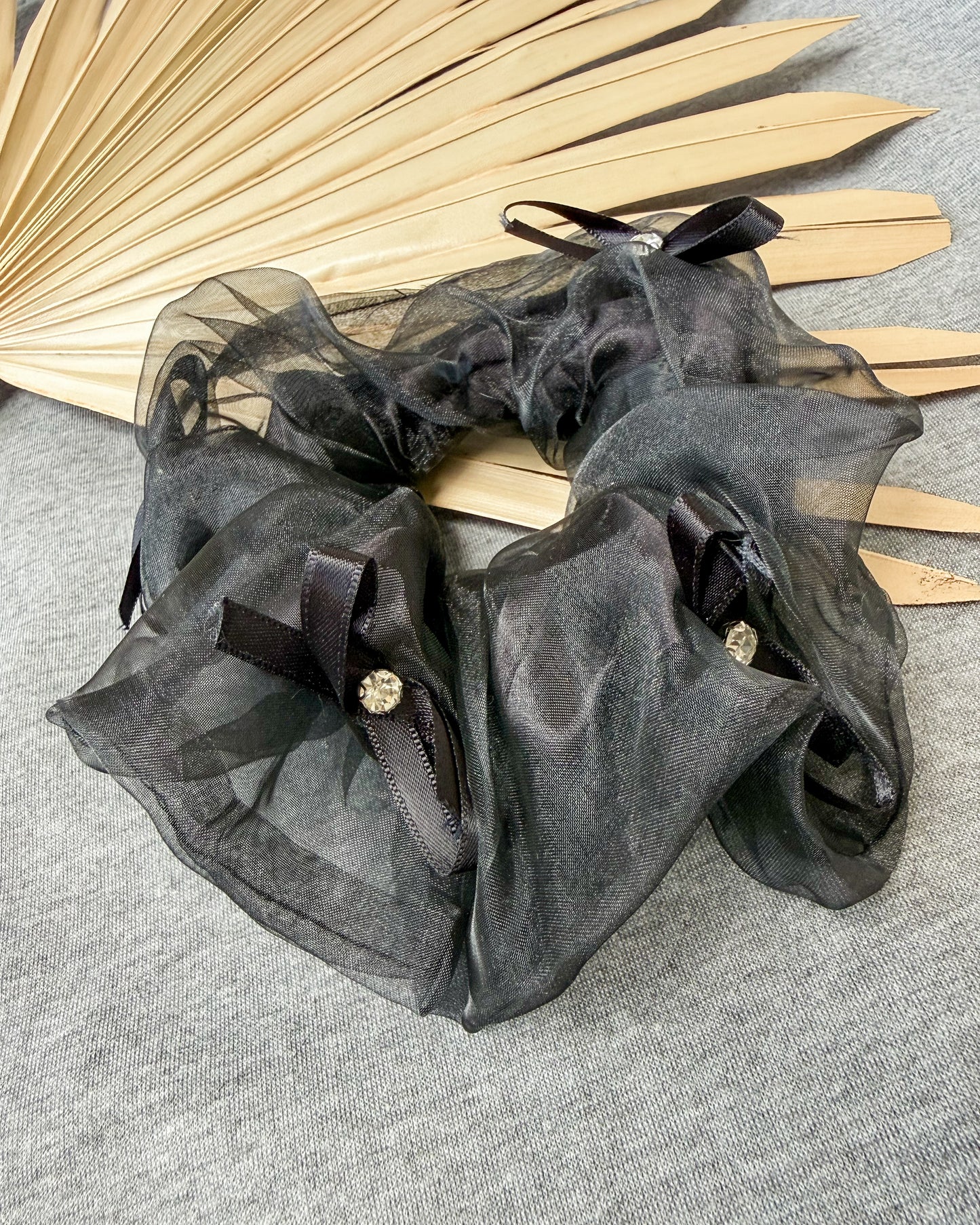 Bella Scrunchie - Black