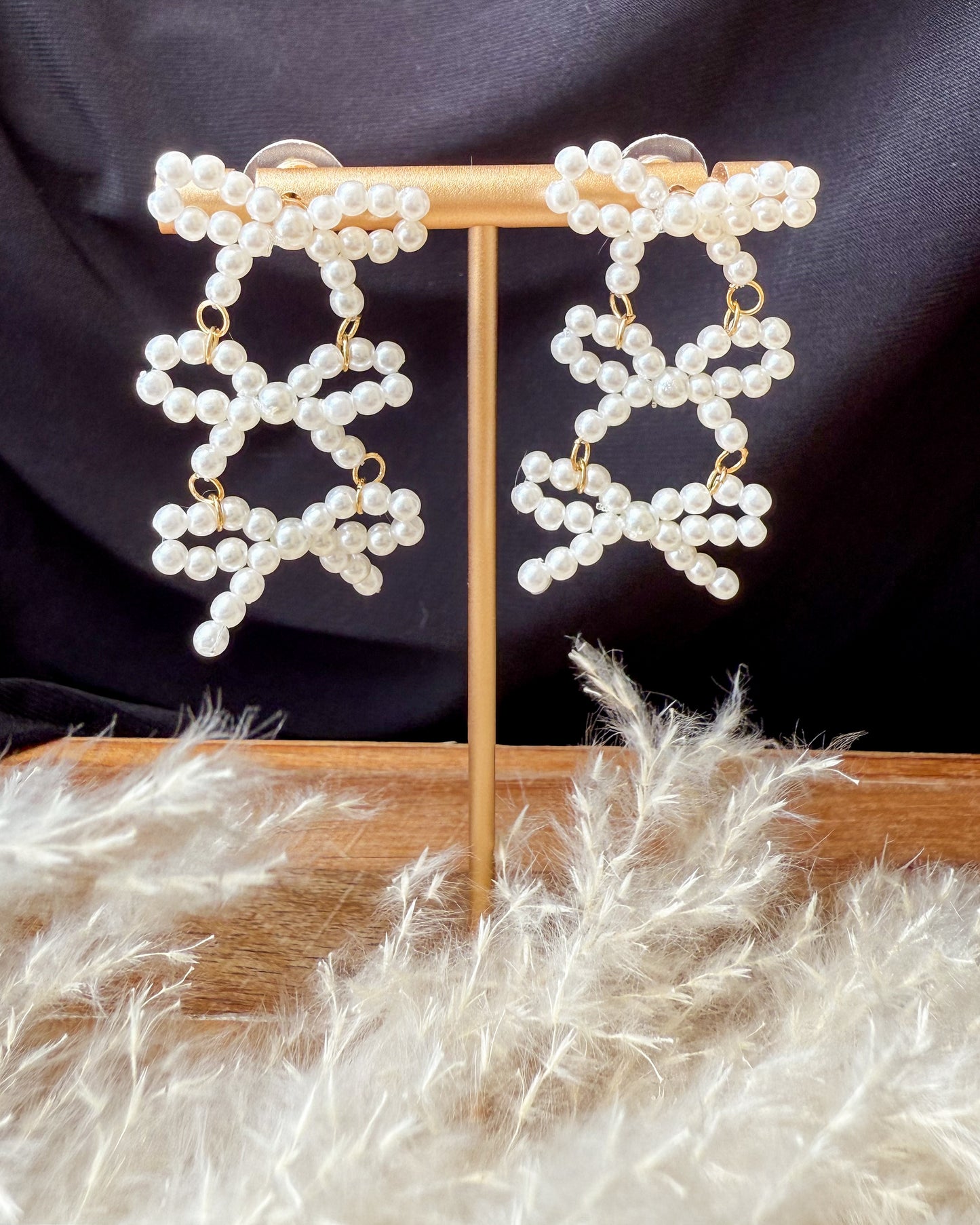 Feminine Era Earrings