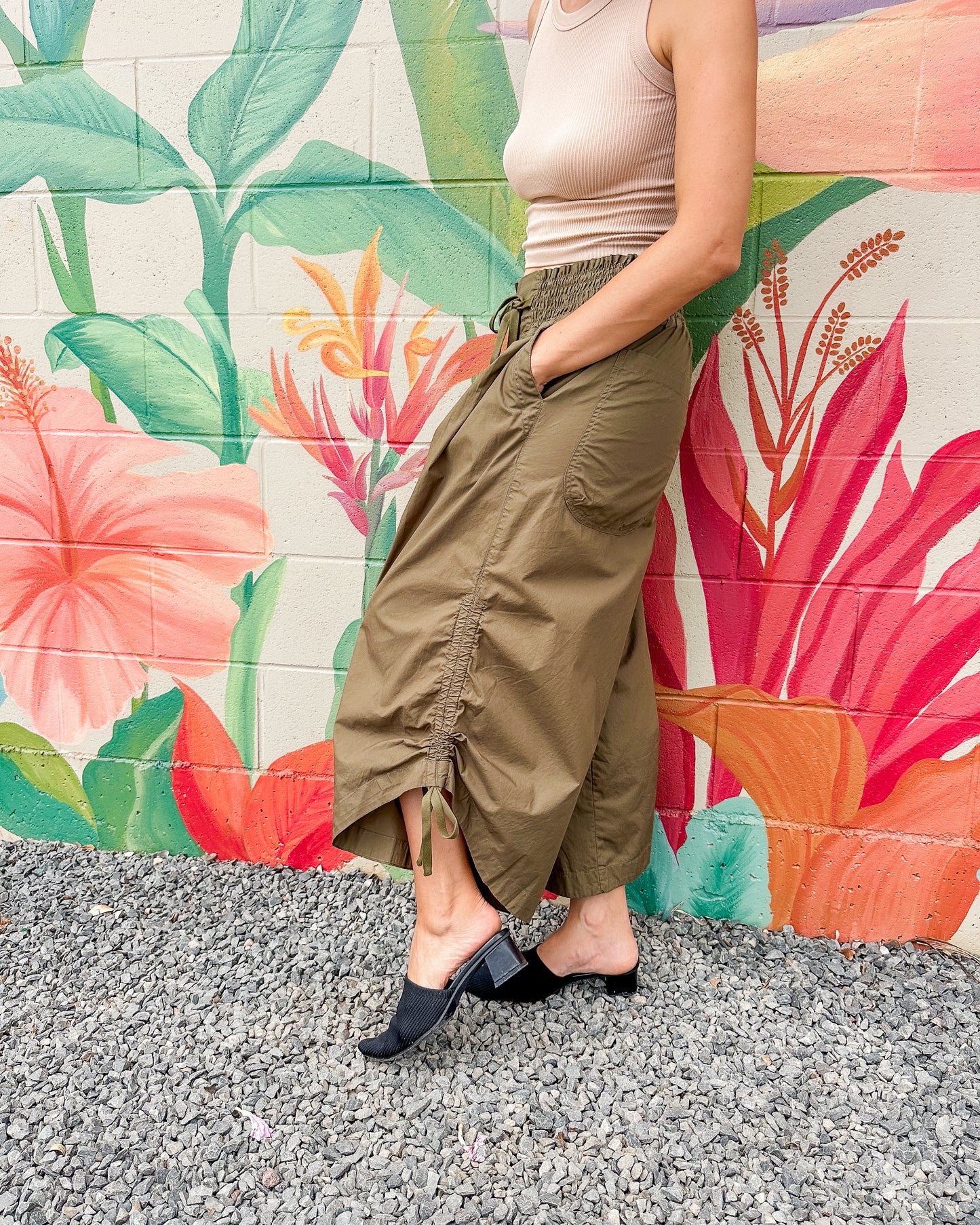 Yuri Pants - Olive