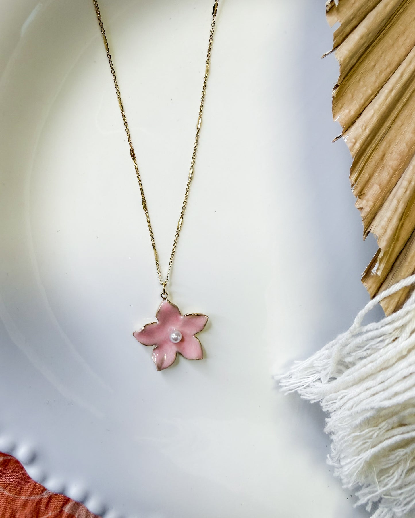 She’s Blooming Necklace - Pink