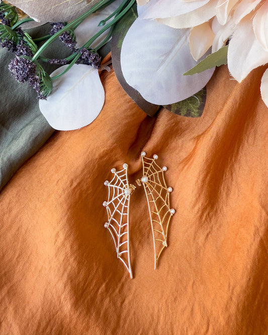 Black Widow Studs