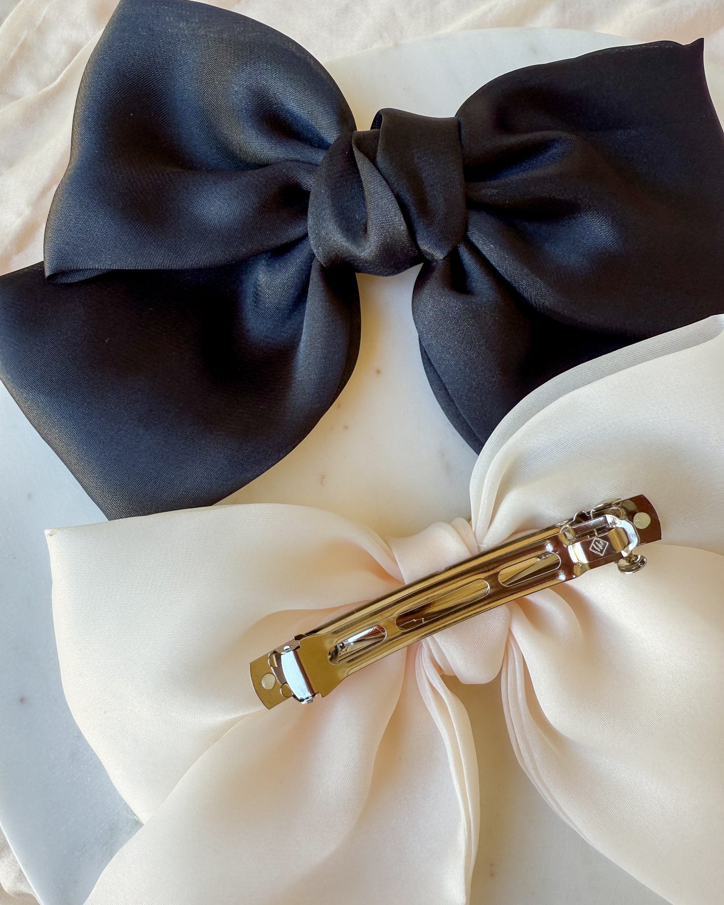Hey Darlin' Hair Bow