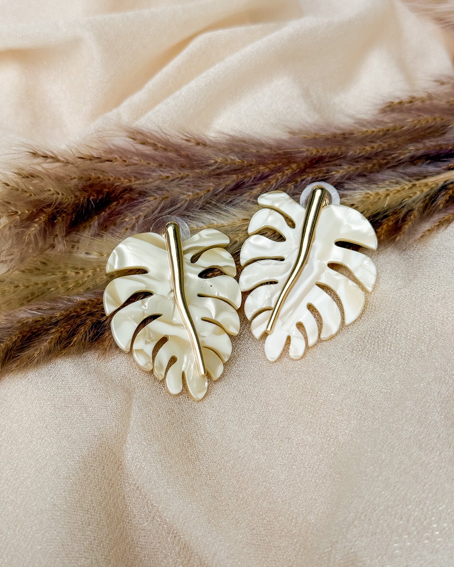 Crazy Plant Lady Earrings - Ivory