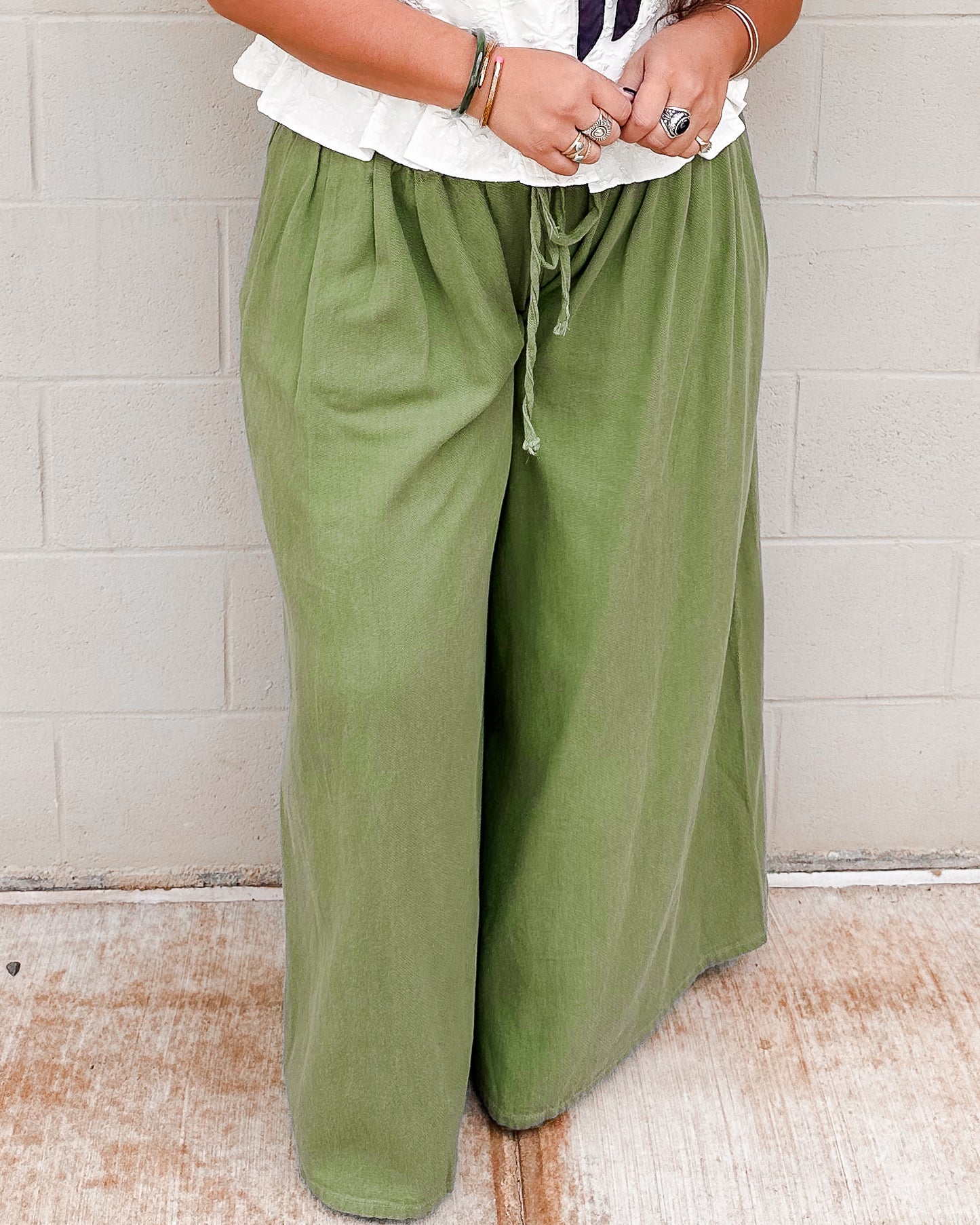 Ollie Rae Pants - Avocado