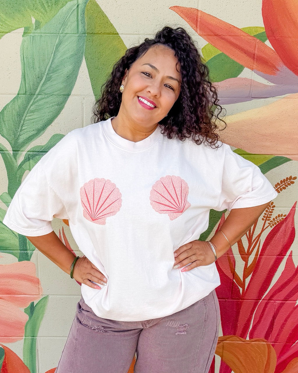 Shelly Tee