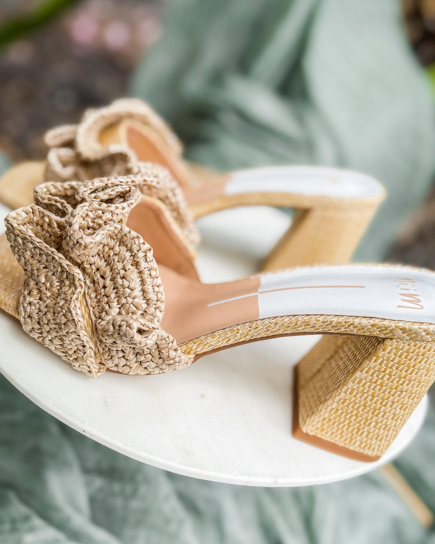 Como La Flor Heels