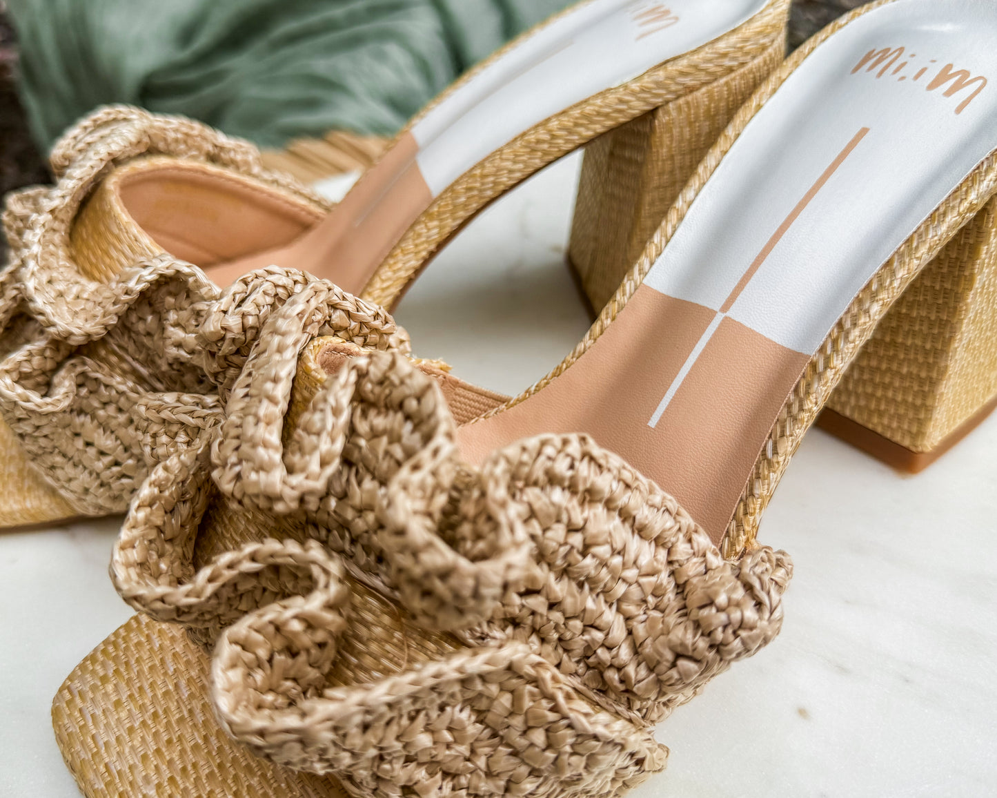 Como La Flor Heels