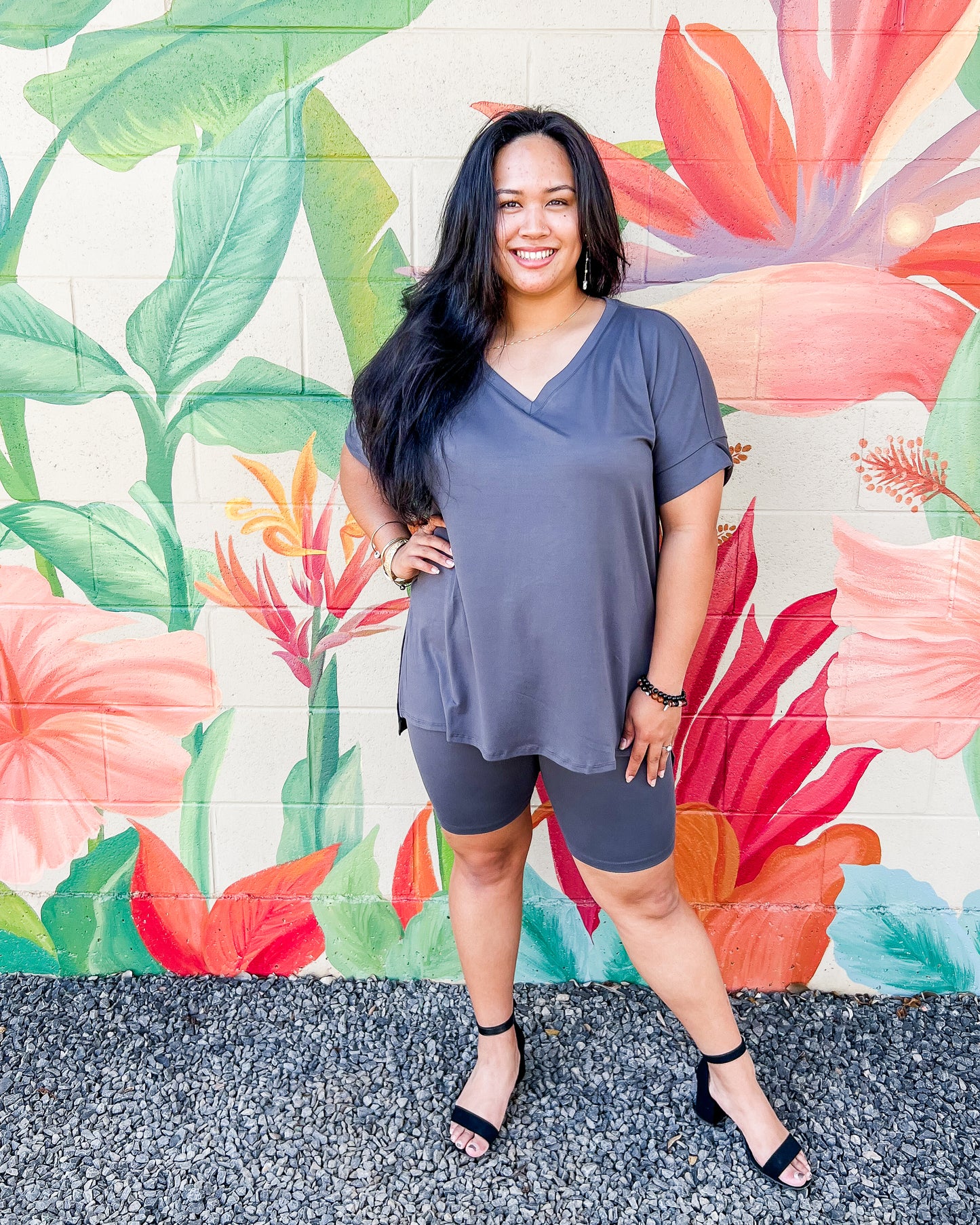 Lei Biker Shorts - Gray