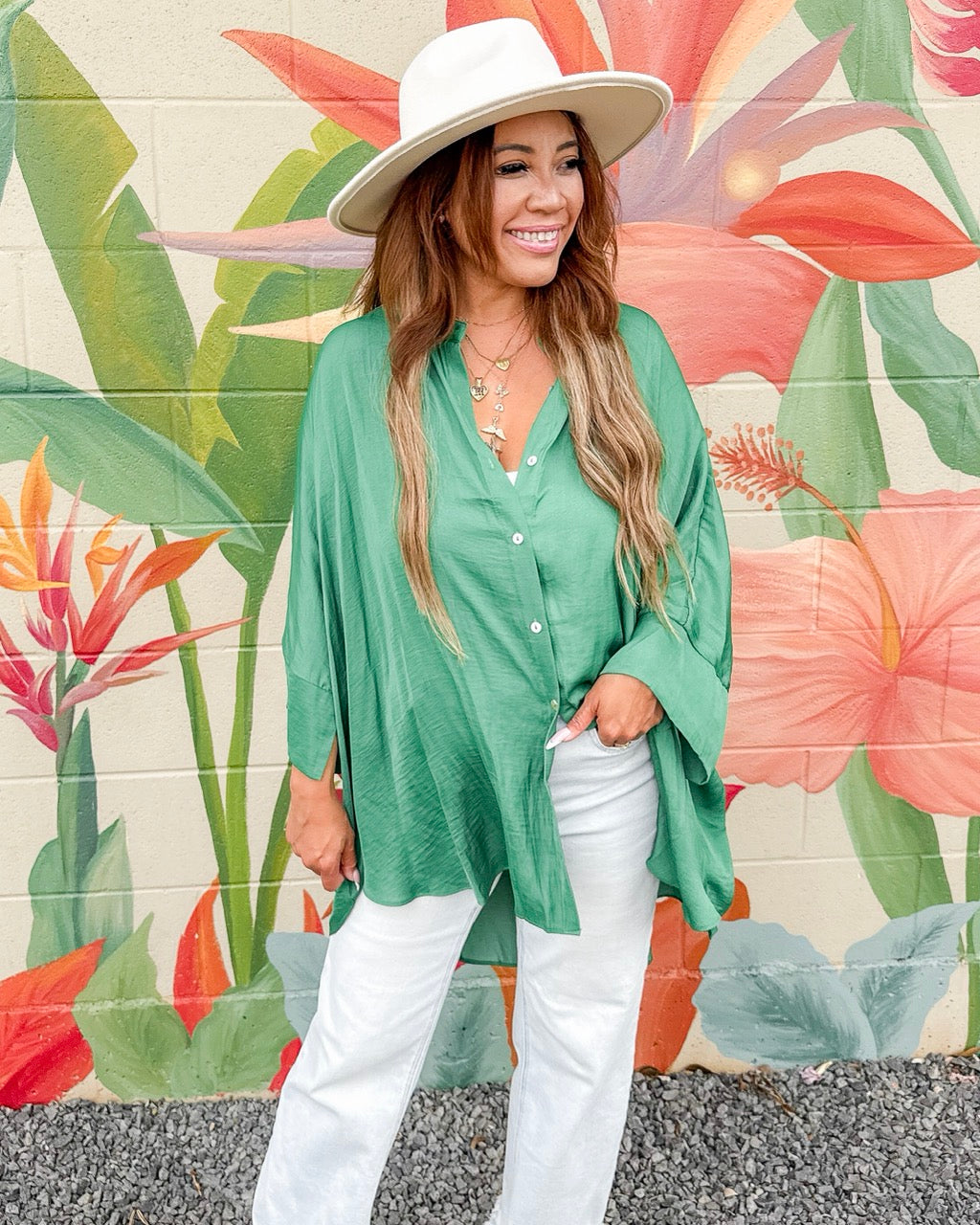 Raelynn Blouse - Kelly Green